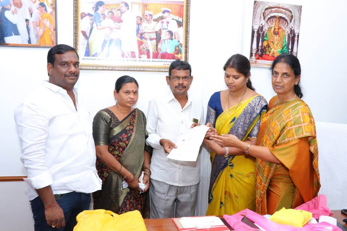 Cmrf | ముఖ్యమంత్రి సహయనిధి పేదలకు వరం : రాష్ట్ర విద్యాశాఖ మంత్రి సబితాఇంద్రారెడ్డి