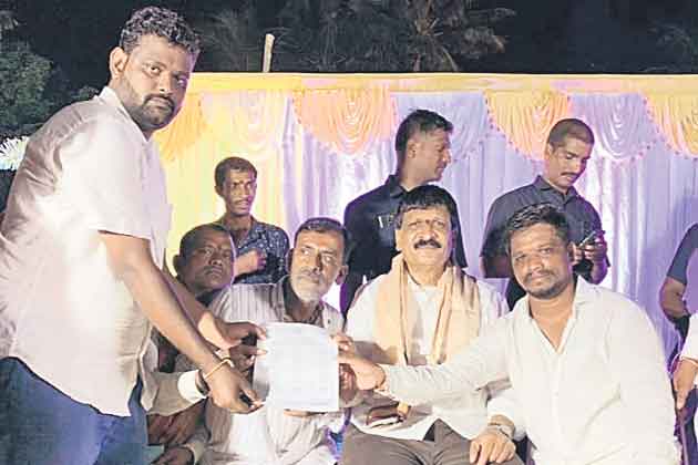 పార్టీ అభివృద్ధికి కృషి చేయండి