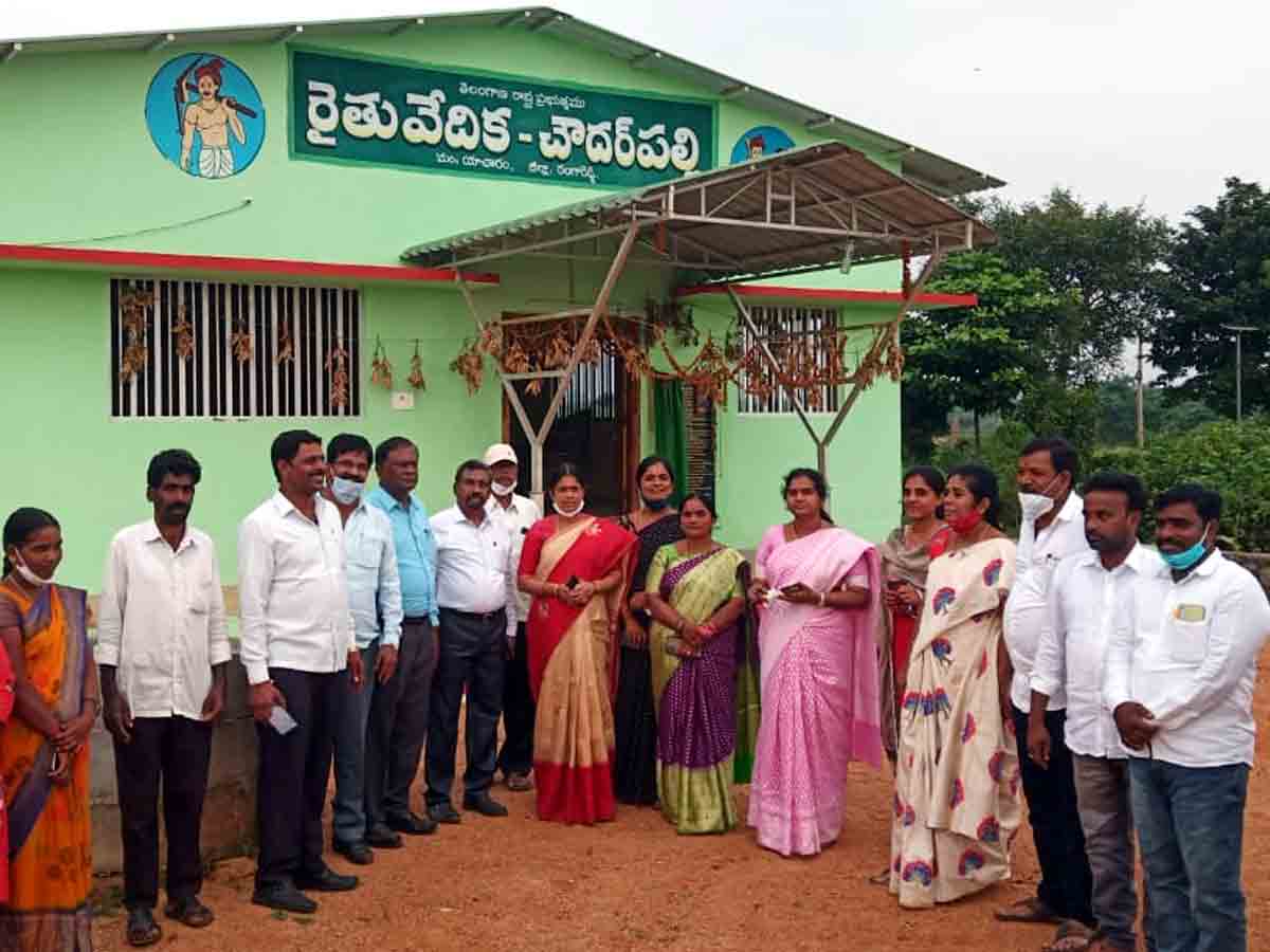 Rangareddy : పల్లె ప్రగతి పథకం పనులు భేష్‌.. కేంద్ర బృందం కితాబు