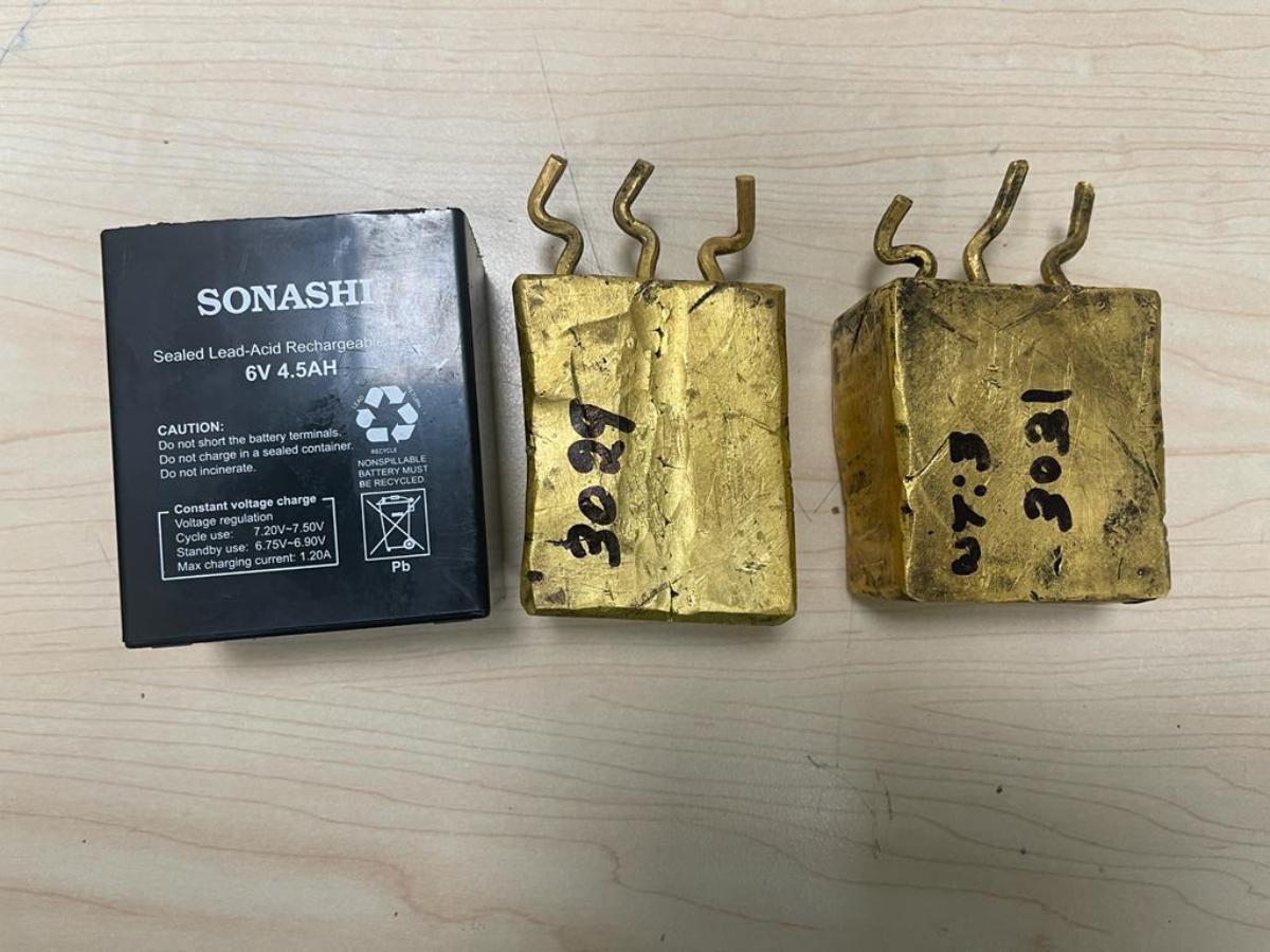 Gold smuggling | శంషాబాద్‌ ఎయిర్‌పోర్టులో స్మగ్లింగ్‌ బంగారం పట్టివేత