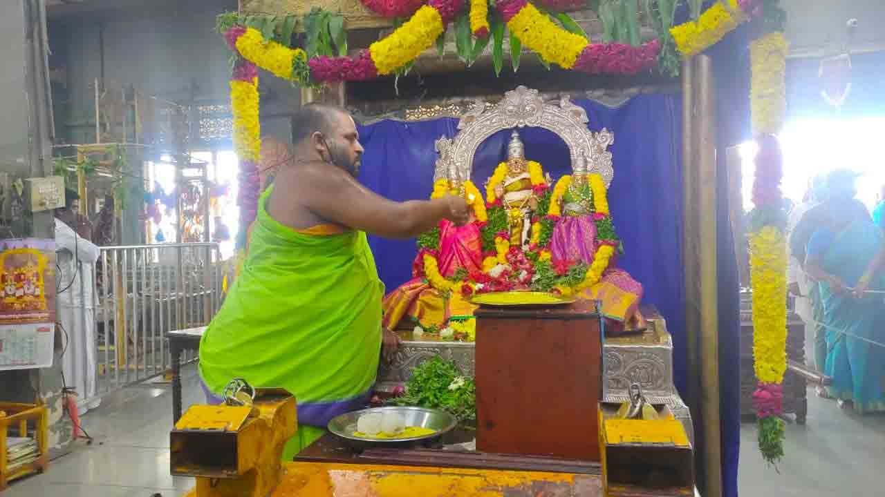 Yadadri: ఖజానాకు రూ.16,58,864 ఆదాయం