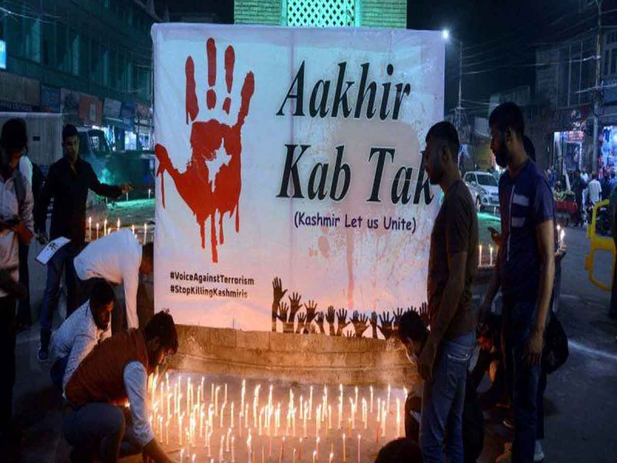 Kashmiri Pandits : శ్రీనగర్‌లో కశ్మీరీ పండిట్ల ప్రదర్శన.. ముస్లింల మద్దతు