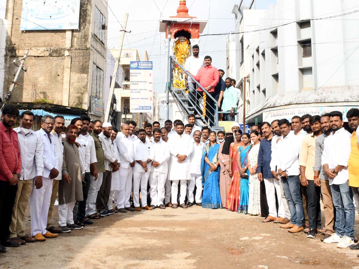 Tandur : జాతిపితకు ఘన నివాళి