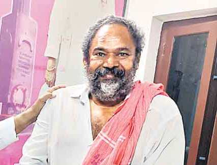 నల్ల చట్టాలతో రైతులకు శాపం