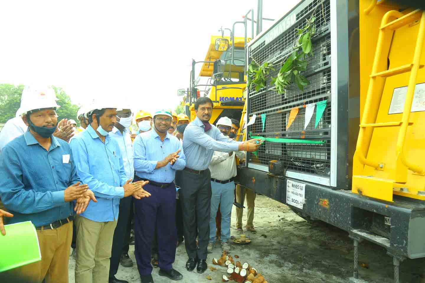 లక్ష్యసాధనకు యంత్రాలను సద్వినియోగం చేసుకోవాలి