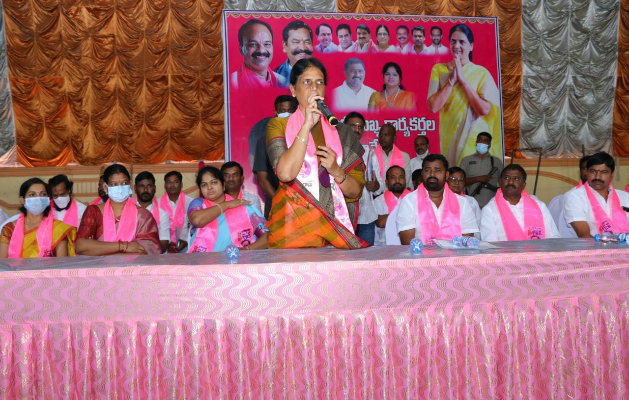 Trs plenary | కేసీఆర్ విజ‌న్‌తో రాష్ట్ర అభివృద్ధి :  మంత్రి పి.సబితా ఇంద్రారెడ్డి