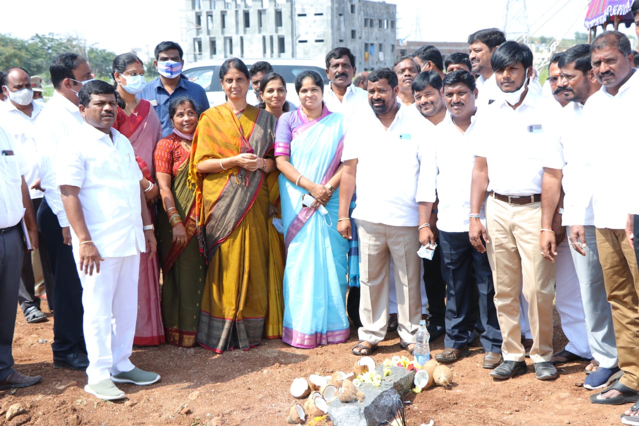 Basthi dawakhana | అందరికీ మెరుగైన వైద్యం అందించాలన్నదే ముఖ్య మంత్రి కేసీఆర్‌ లక్ష్యం : మంత్రి పి సబితా ఇంద్రారెడ్డి