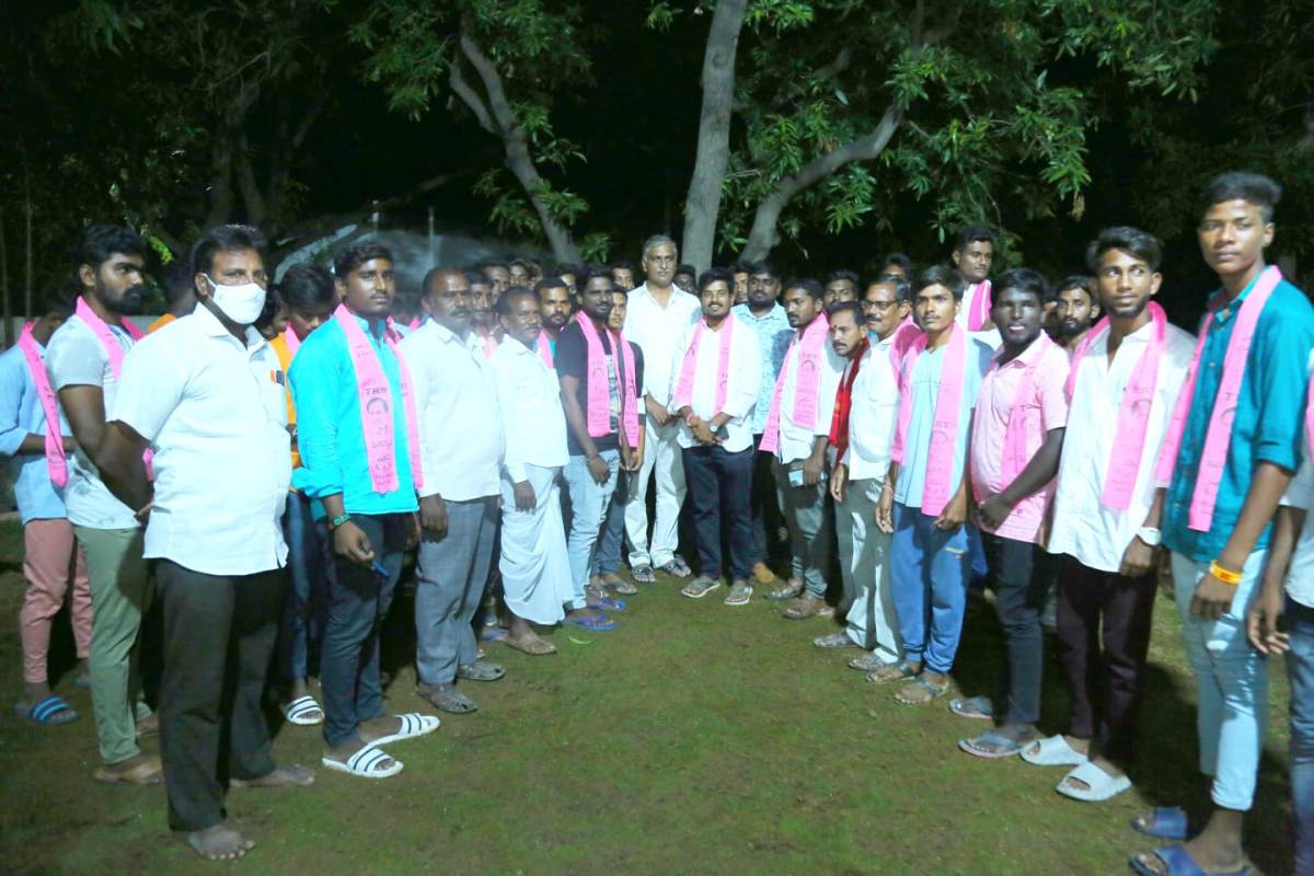 Huzurabad | టీఆర్ఎస్ లోకి ఎన్ఎస్‌యూఐ కరీంనగర్‌ జిల్లా కో-ఆర్డినేటర్ పర్లపల్లి నాగరాజు