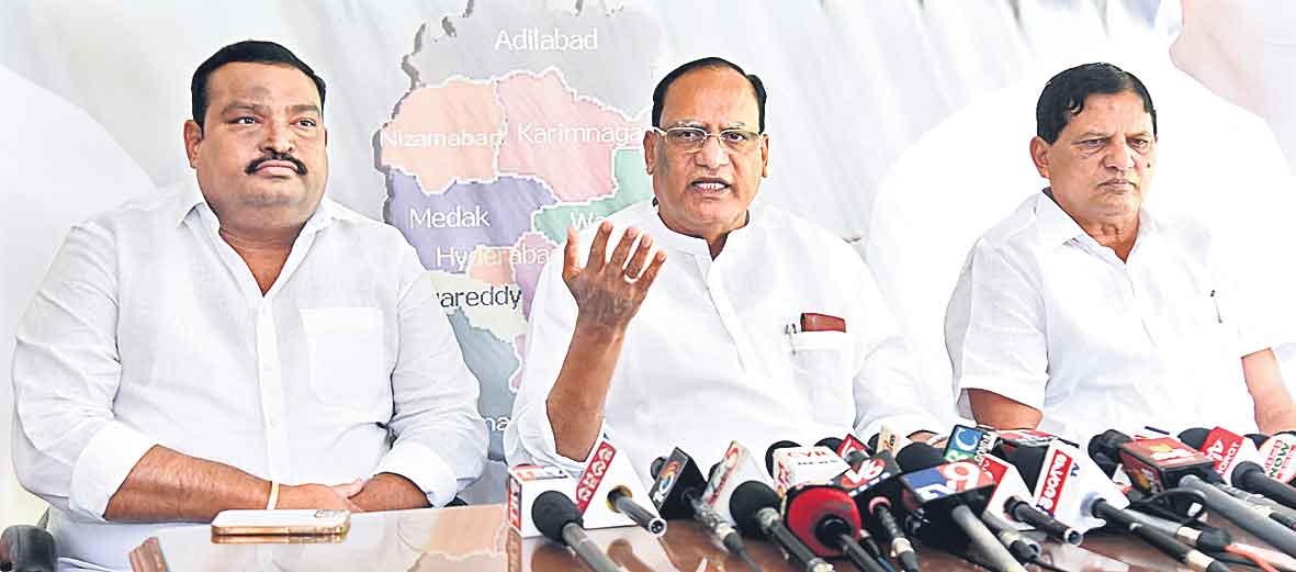 ఈసీని అడ్డుపెట్టుకొని బీజేపీ కుట్రలు