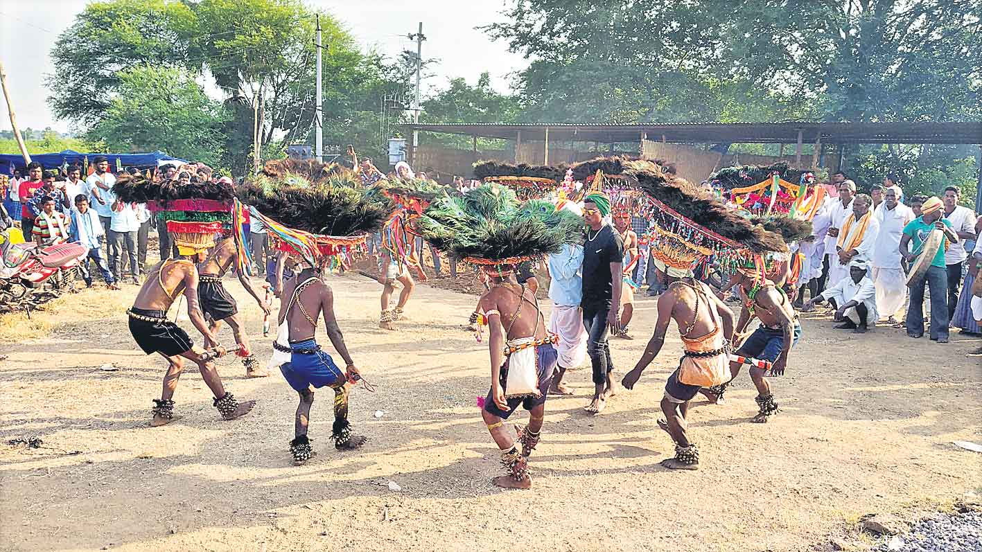దండారీ ఉత్సవాలు షురూ..