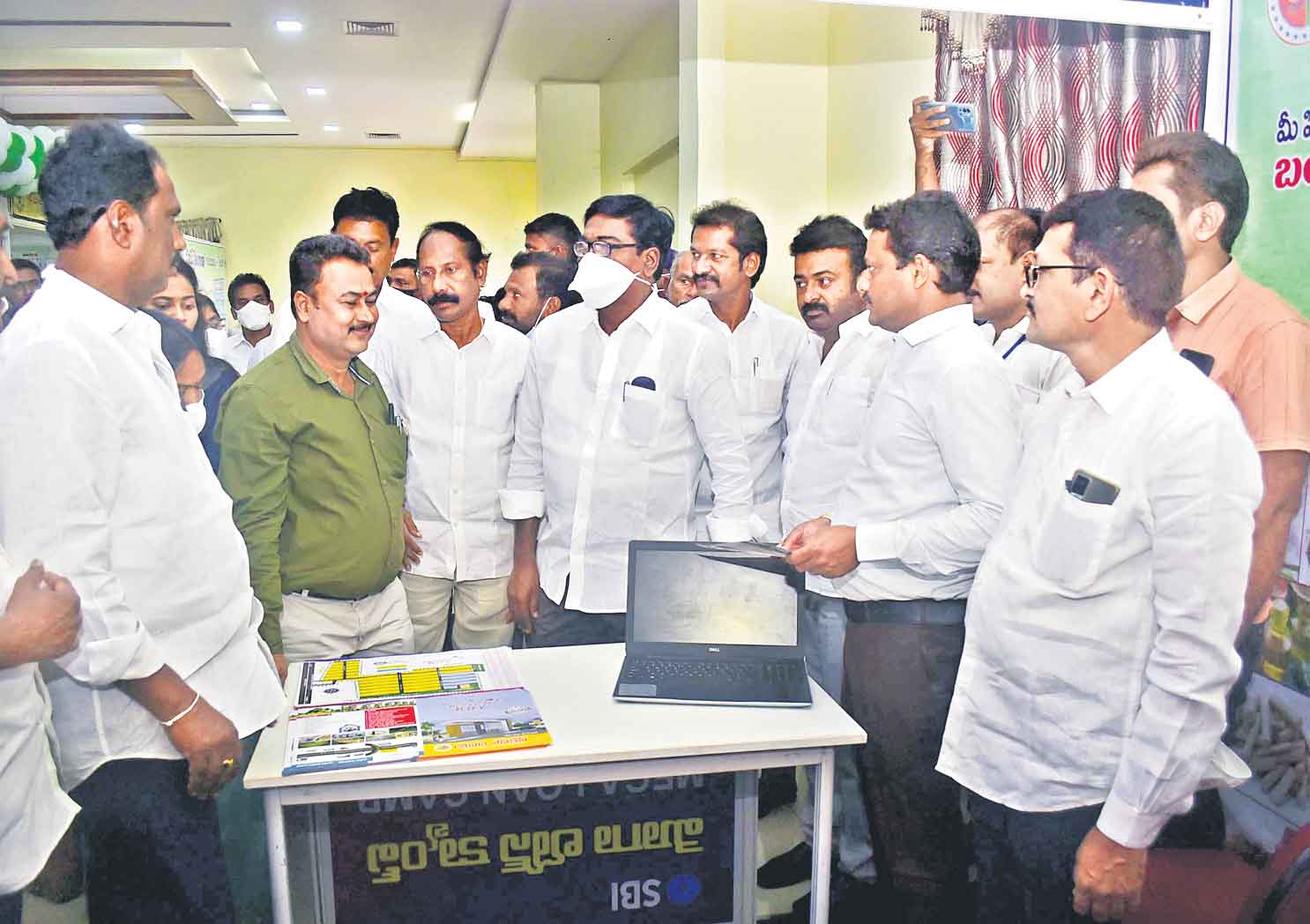 హైదరాబాద్‌ తరహాలో ఖమ్మం అభివృద్ధి