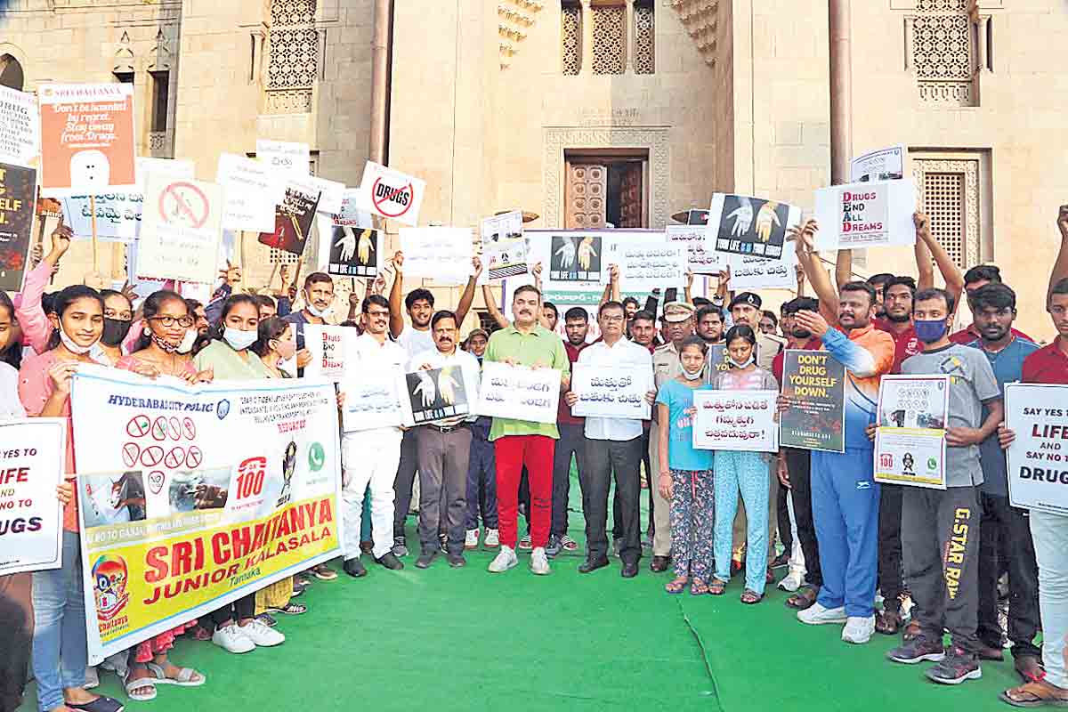 డ్రగ్స్‌ రహిత రాష్ట్రమే లక్ష్యం