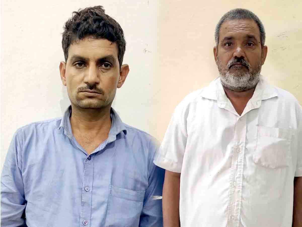 Crime : గంజాయి విక్రయిస్తున్న ఇద్దరి అరెస్ట్‌