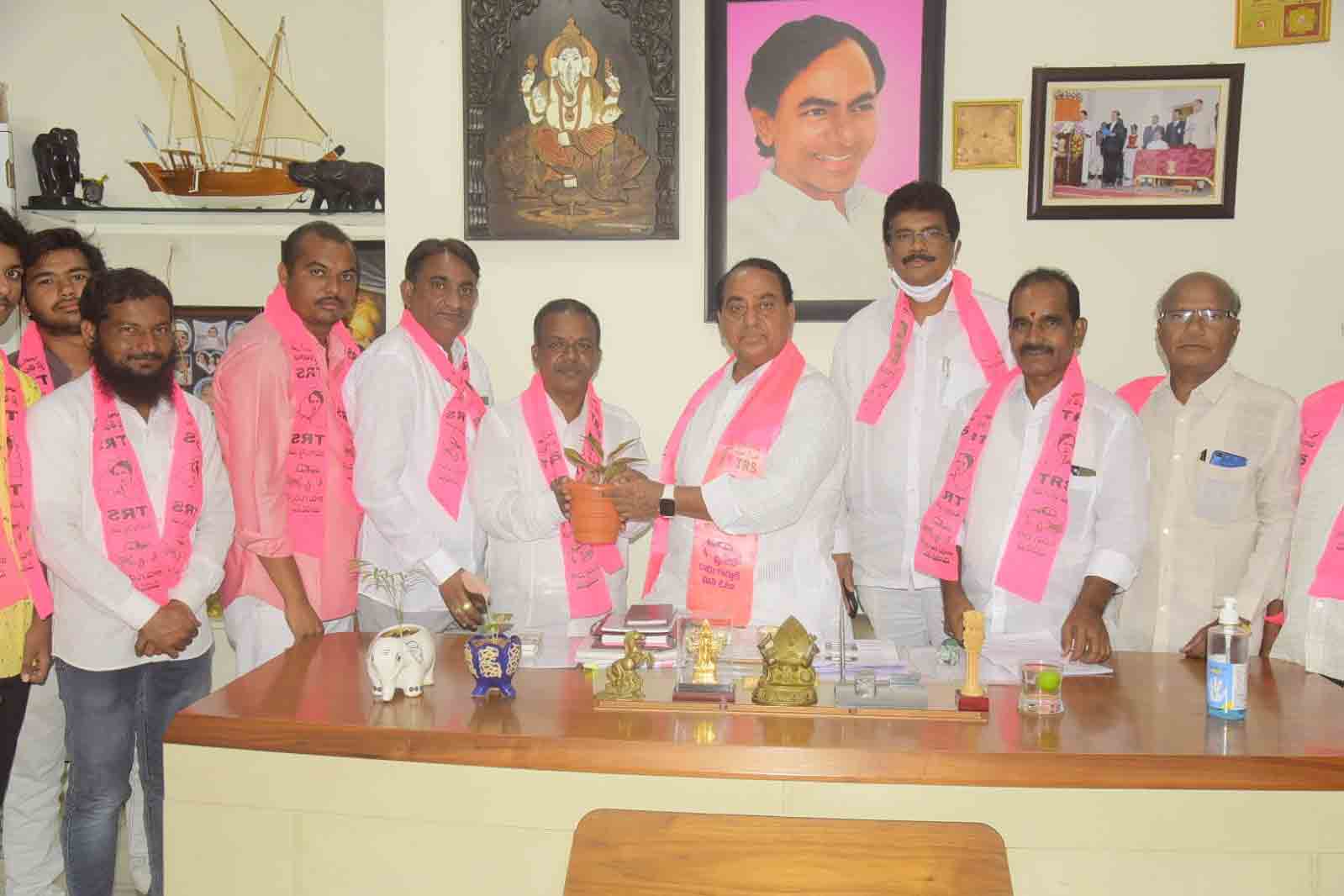 తెలంగాణ ప్రభుత్వ హయాంలోనే ప్రజలకు సంక్షేమ పథకాలు..