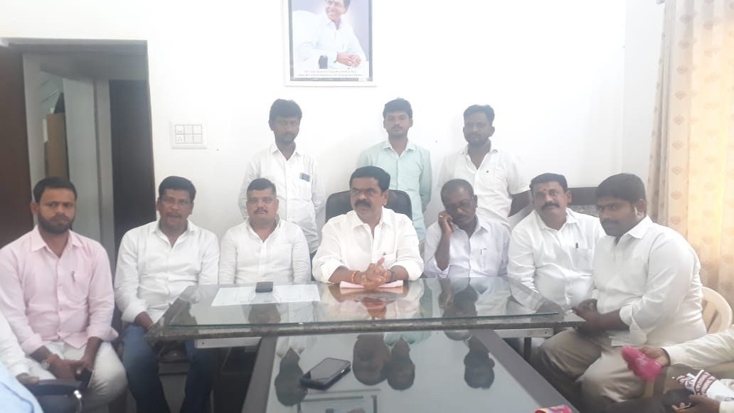 పీసీసీ రేవంత్‌రెడ్డి .. నోరు అదుపులో పెట్టుకో