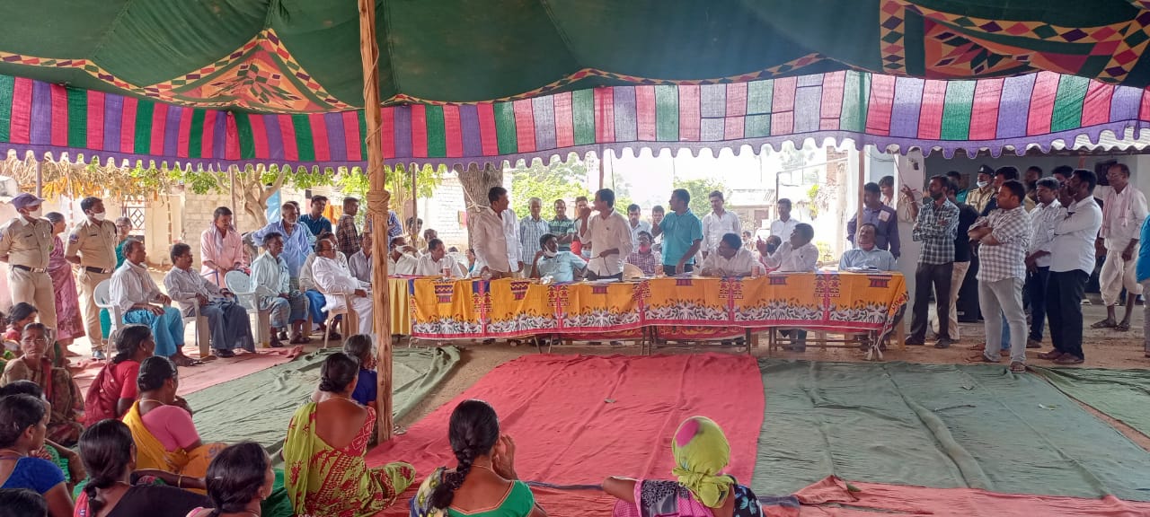 Munugodu: నిర్వాసితులందరికీ ఆర్అండ్ఆర్ ప్యాకేజీ: ఆర్డీవో గోపీరాంనాయక్