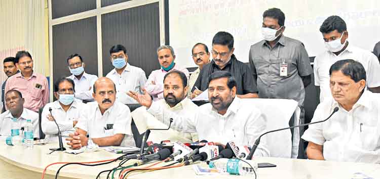 చెత్తగాళ్లకు వచ్చేది చెత్త ఆలోచనలే