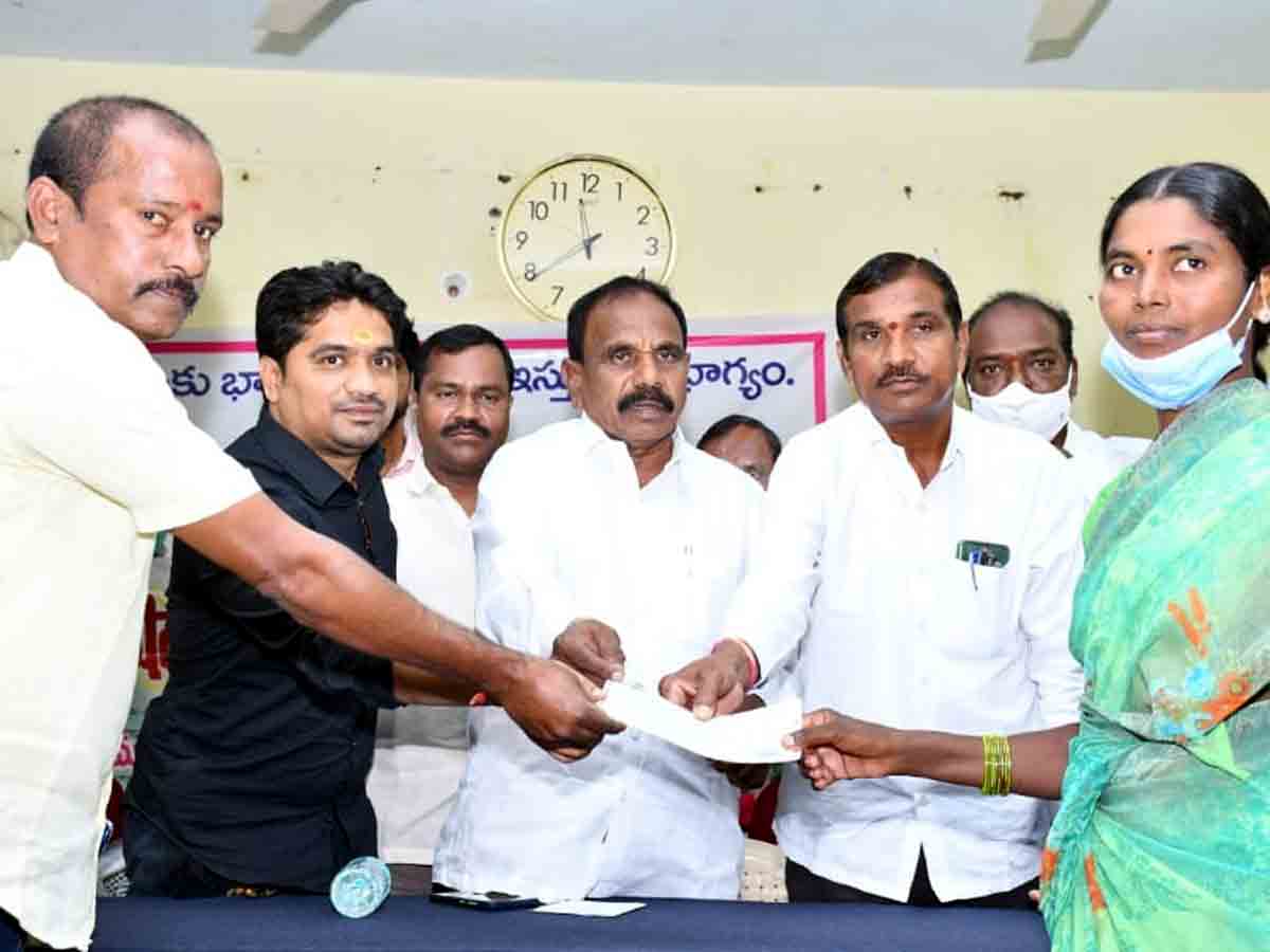 Rangareddy : పేదింటి ఆడబిడ్డలకు కల్యాణలక్ష్మి ఎమ్మెల్యే కాలె యాదయ్య