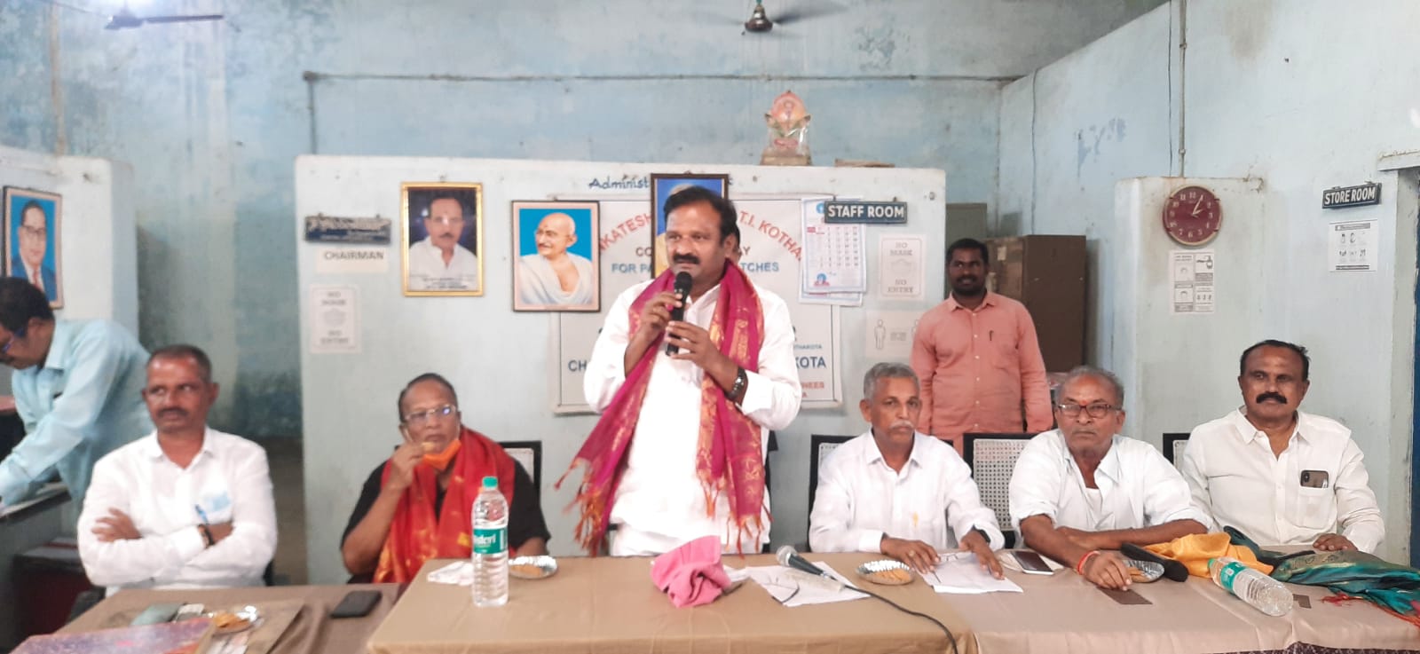 యువతను నైపుణ్యం వైపు మళ్లించాలి: ఎమ్మెల్యే ఆల వెంకటేశ్వర్‌రెడ్డి