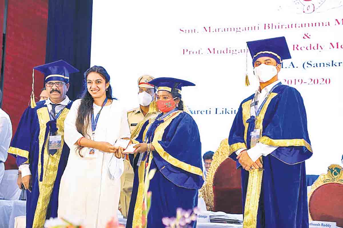 చిన్న చిన్న సమస్యలకు కుంగిపోవద్దు