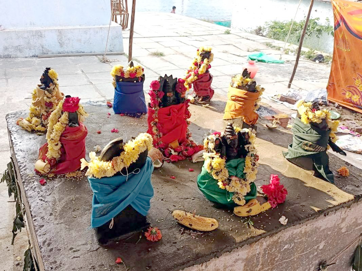 Vikarabad : వైభవంగా నవగ్రహల ప్రతిష్ఠాపన