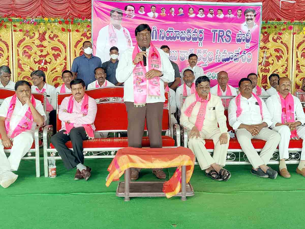 Vikarabad : విజయగర్జనకు ప్రతి గ్రామం నుంచి బస్సు.. ఎమ్మెల్యే కొప్పుల మహేశ్‌రెడ్డి