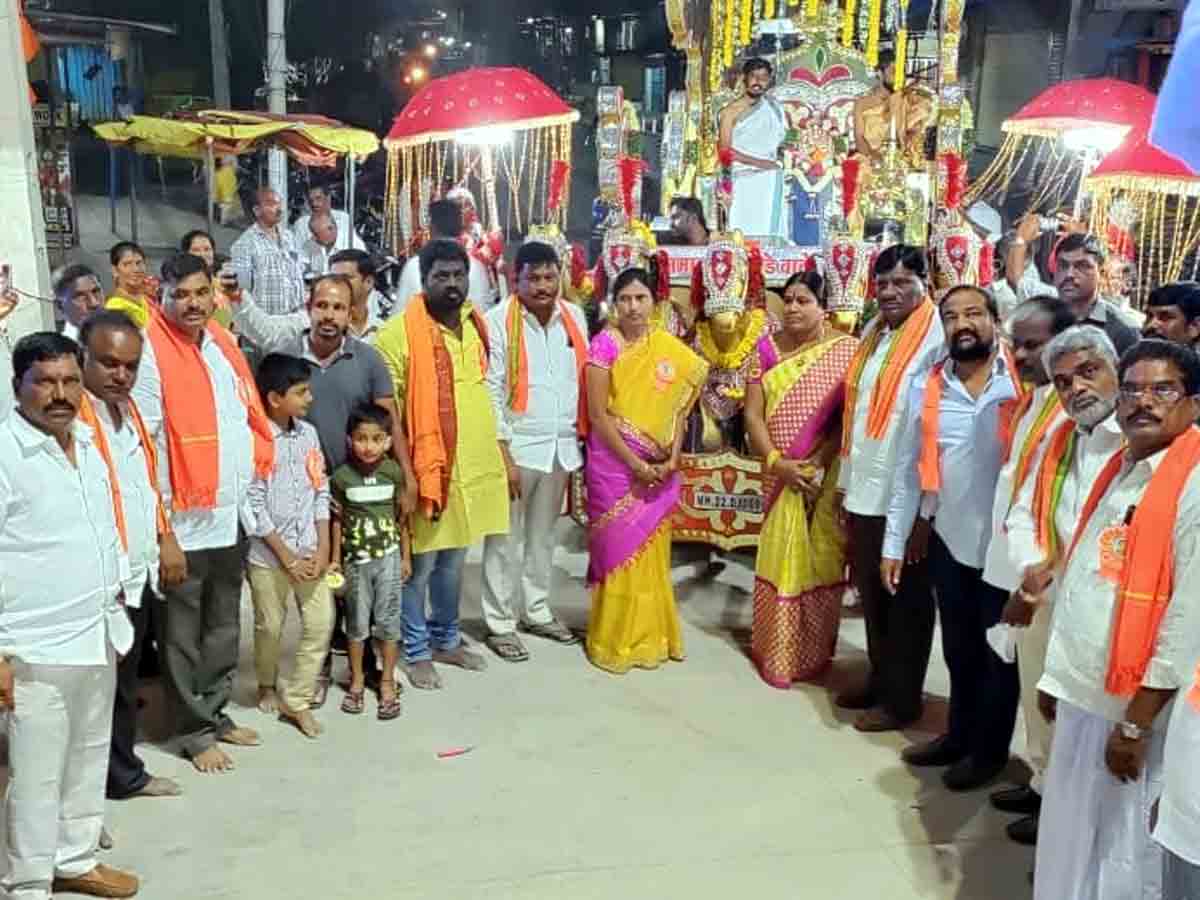 Parigi : లక్ష్మీ నర్సింహస్వామి శోభయాత్రలో.. ఎమెల్యే మహేశ్‌రెడ్డి