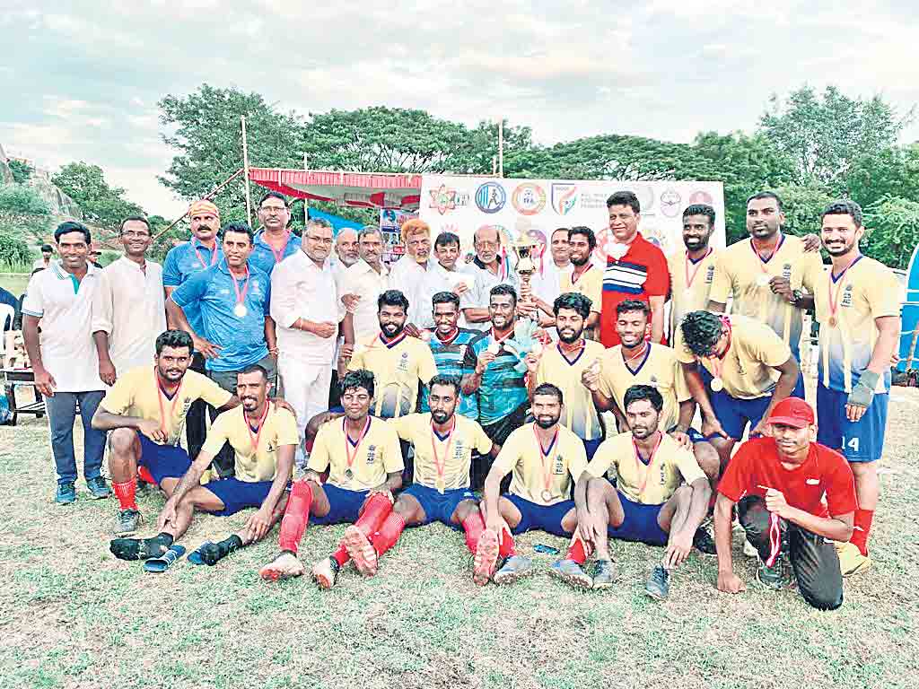 ఫుట్‌బాల్‌ విజేత తమిళనాడు