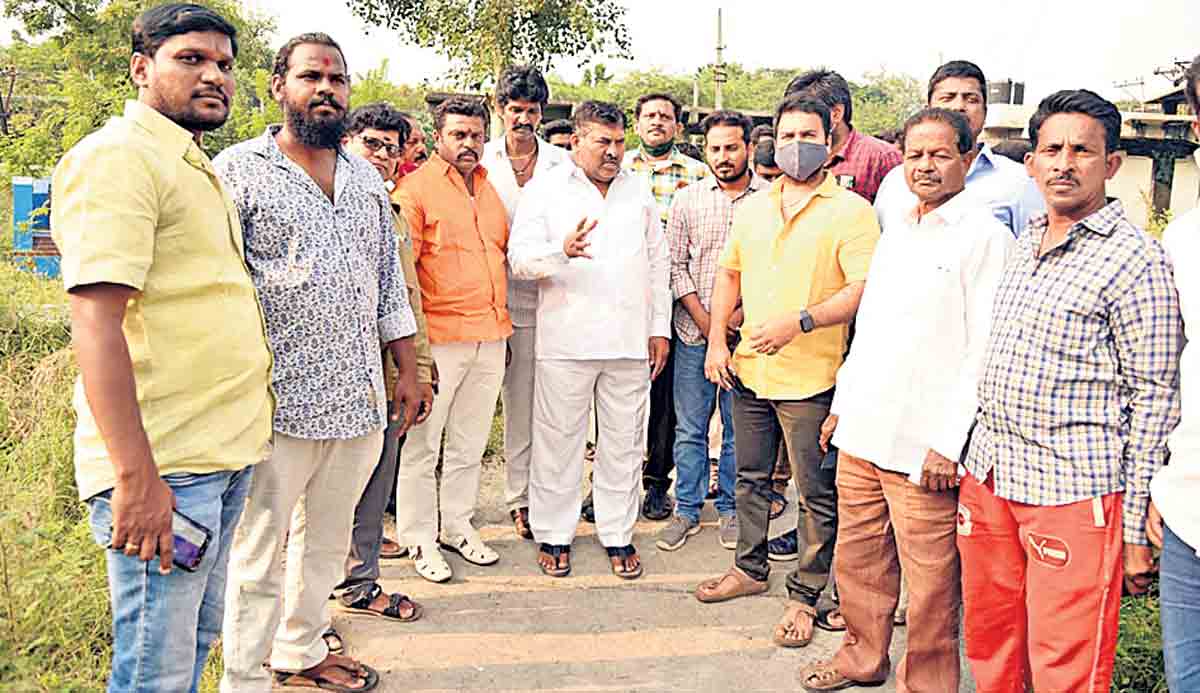 శ్మశాన వాటికల్లో సౌకర్యాల కల్పనకు చర్యలు