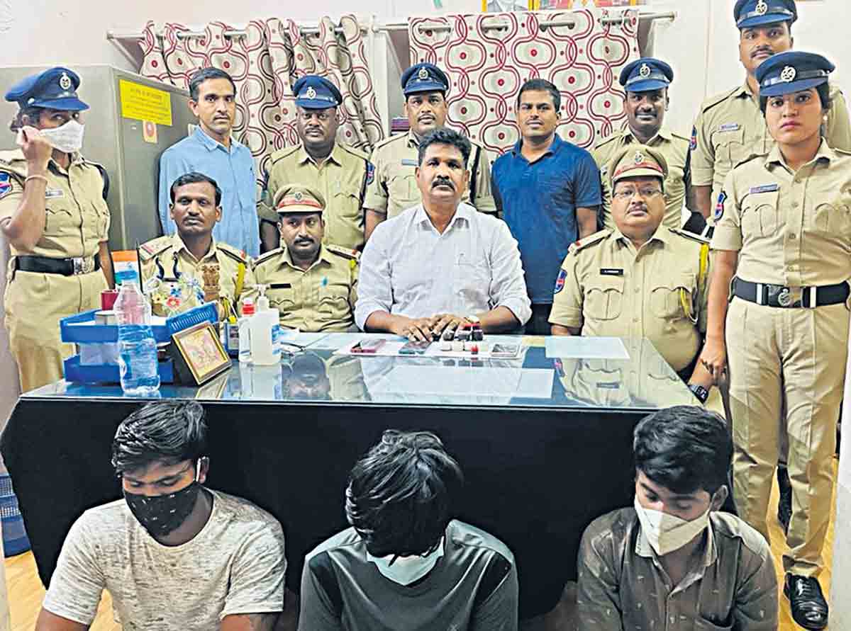 మత్తుపై ముప్పేట దాడి
