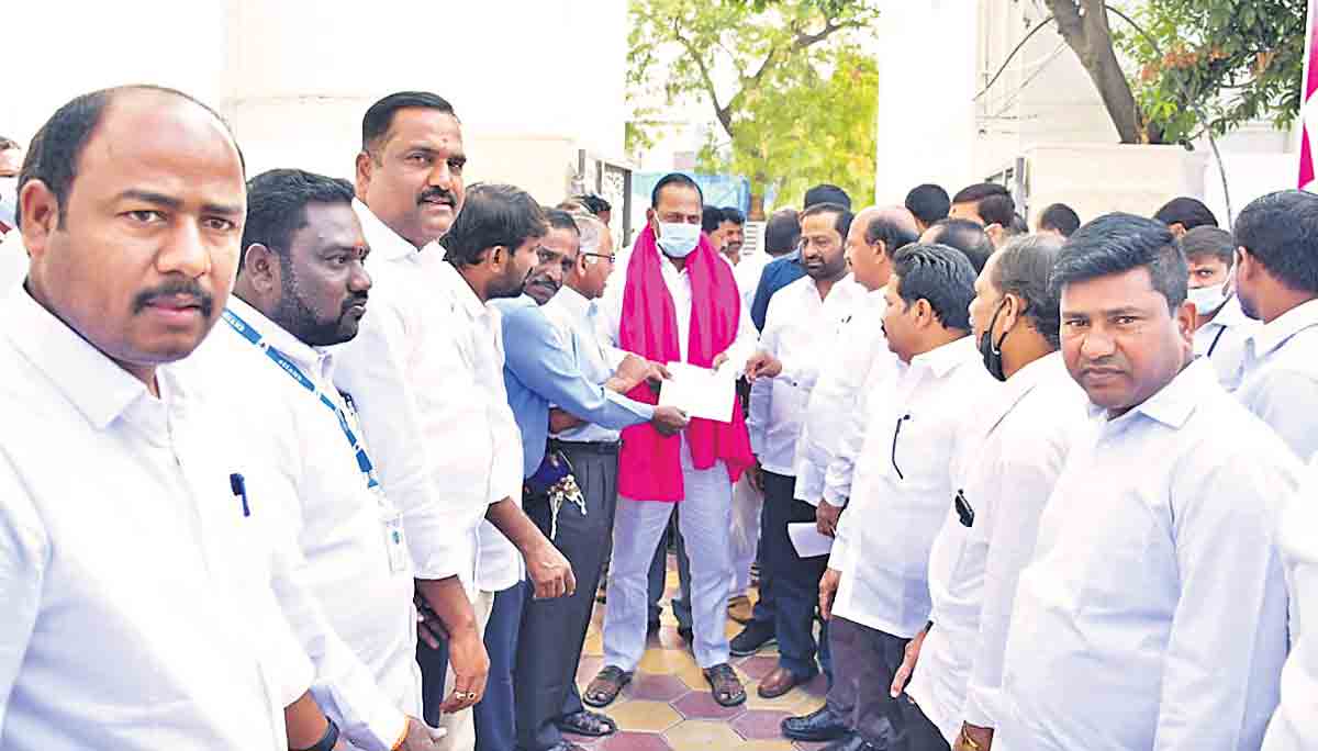 జలమండలి ఉద్యోగులకు ఐటీఐలో శిక్షణ ఇప్పించాలి