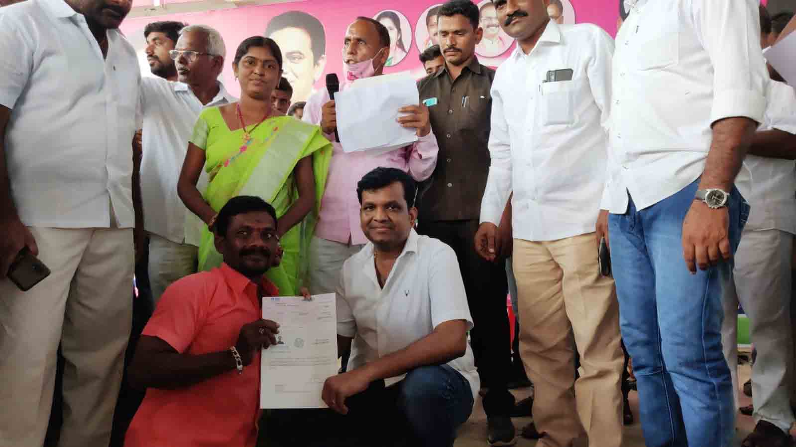 ముఖ్యమంత్రి సహయనిధి పేదలకు వరం: ఎమ్మెల్యే గాదరి కిశోర్ కుమార్