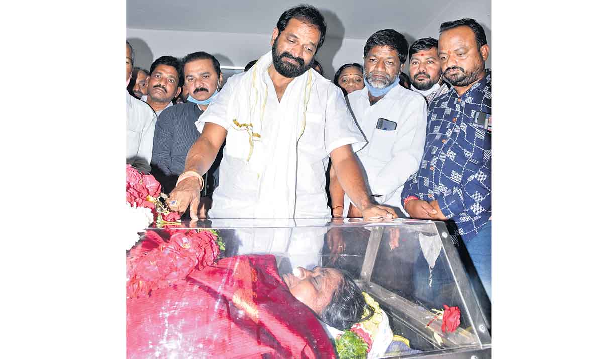 మంత్రి శ్రీనివాస్‌గౌడ్‌కు మాతృవియోగం