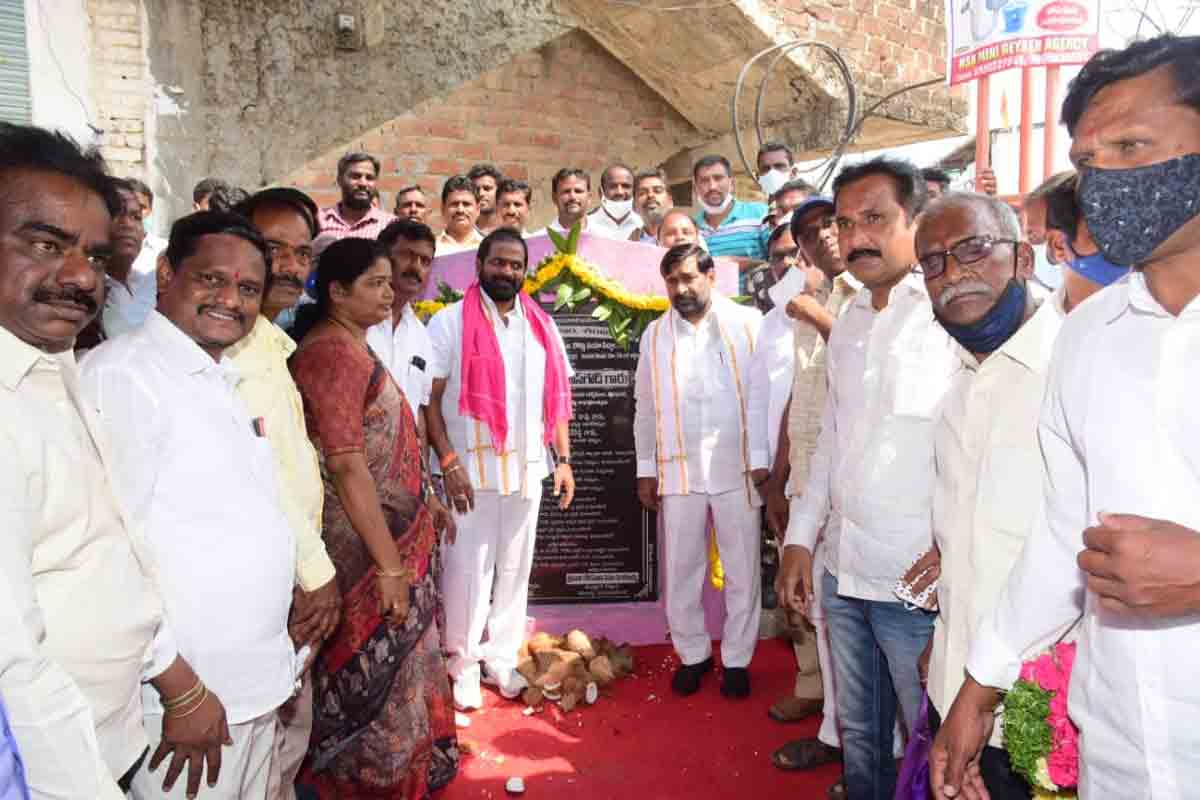 సుందర పట్టణంగా తీర్చిదిద్దుతాం