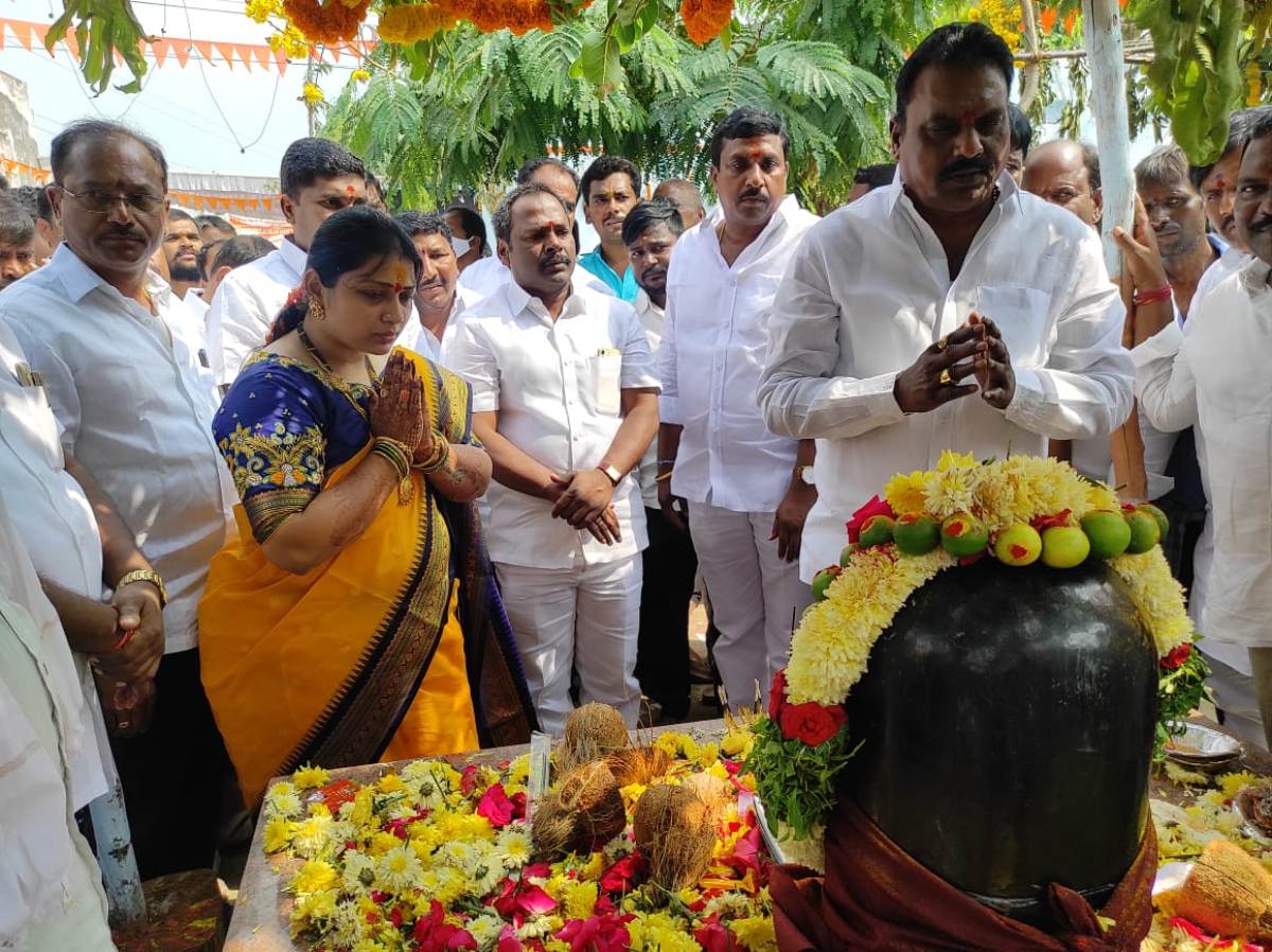 Bodrai | గ్రామాలకు బొడ్రాయిలు మూల స్థంభాలు  : ఎమ్మెల్యే టి.ప్రకాశ్‌ గౌడ్‌