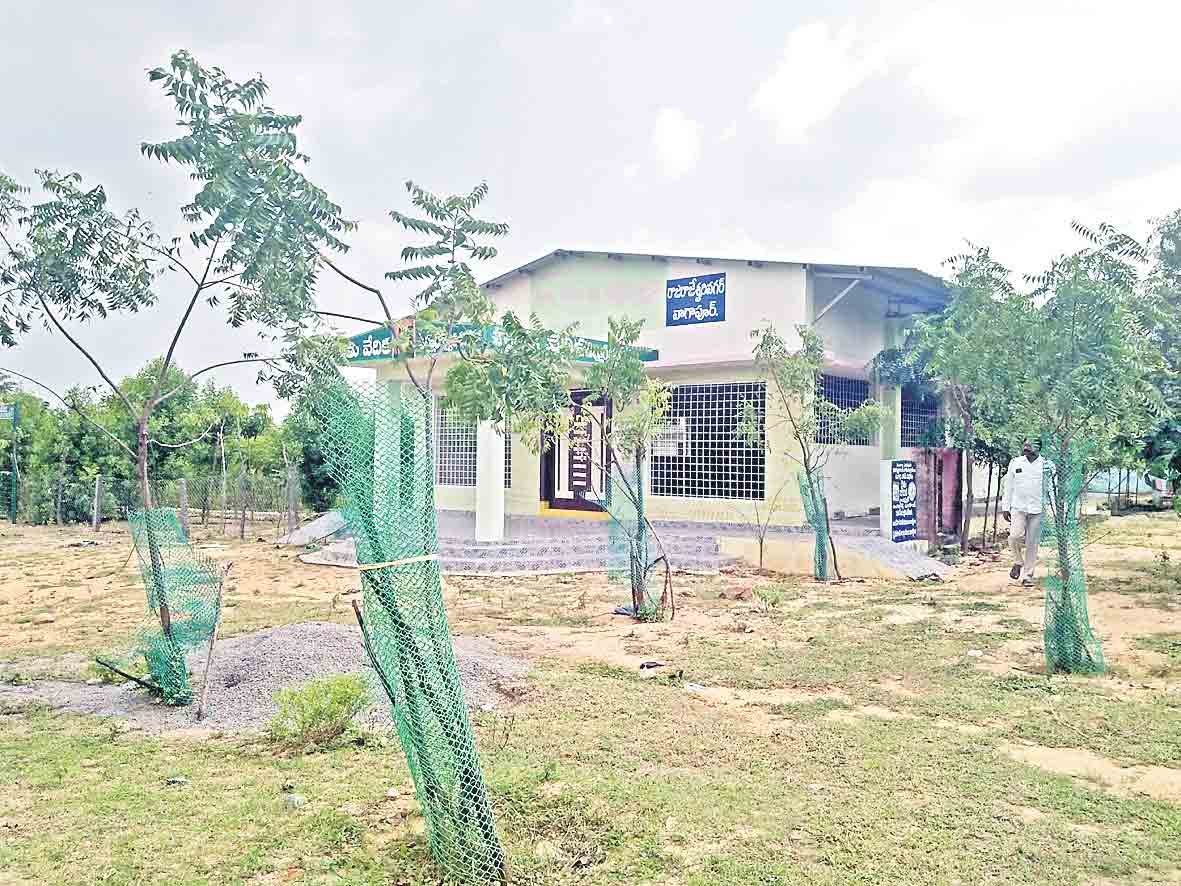 ఉప్లూర్‌లో హరిత దాతలు