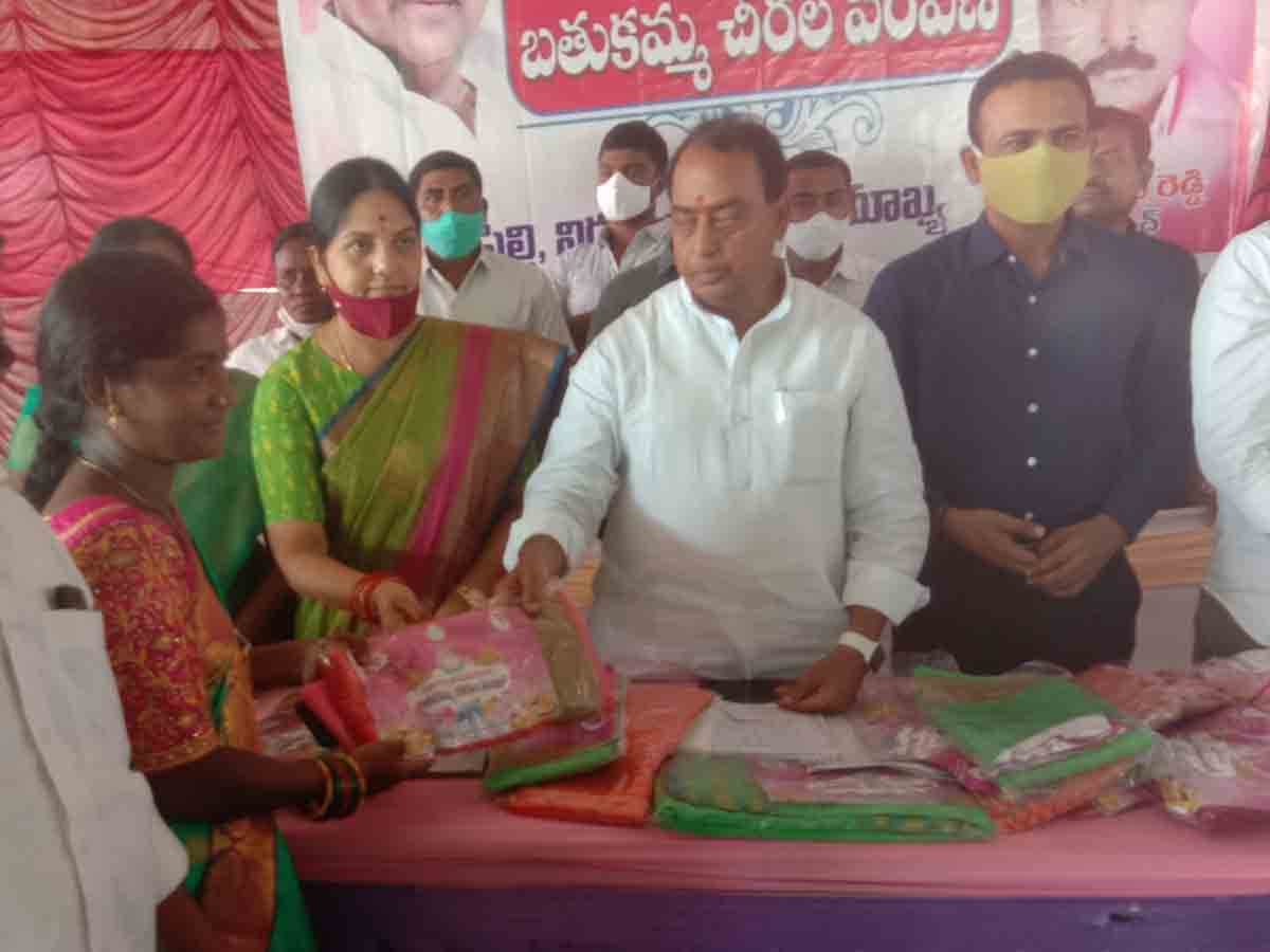 ఆడబిడ్డల ఆత్మగౌరవమే ప్రభుత్వ లక్ష్యం