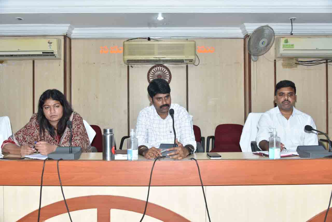 ధాన్యం కొనుగోలుకు అన్ని ఏర్పాట్లు చేయాలి