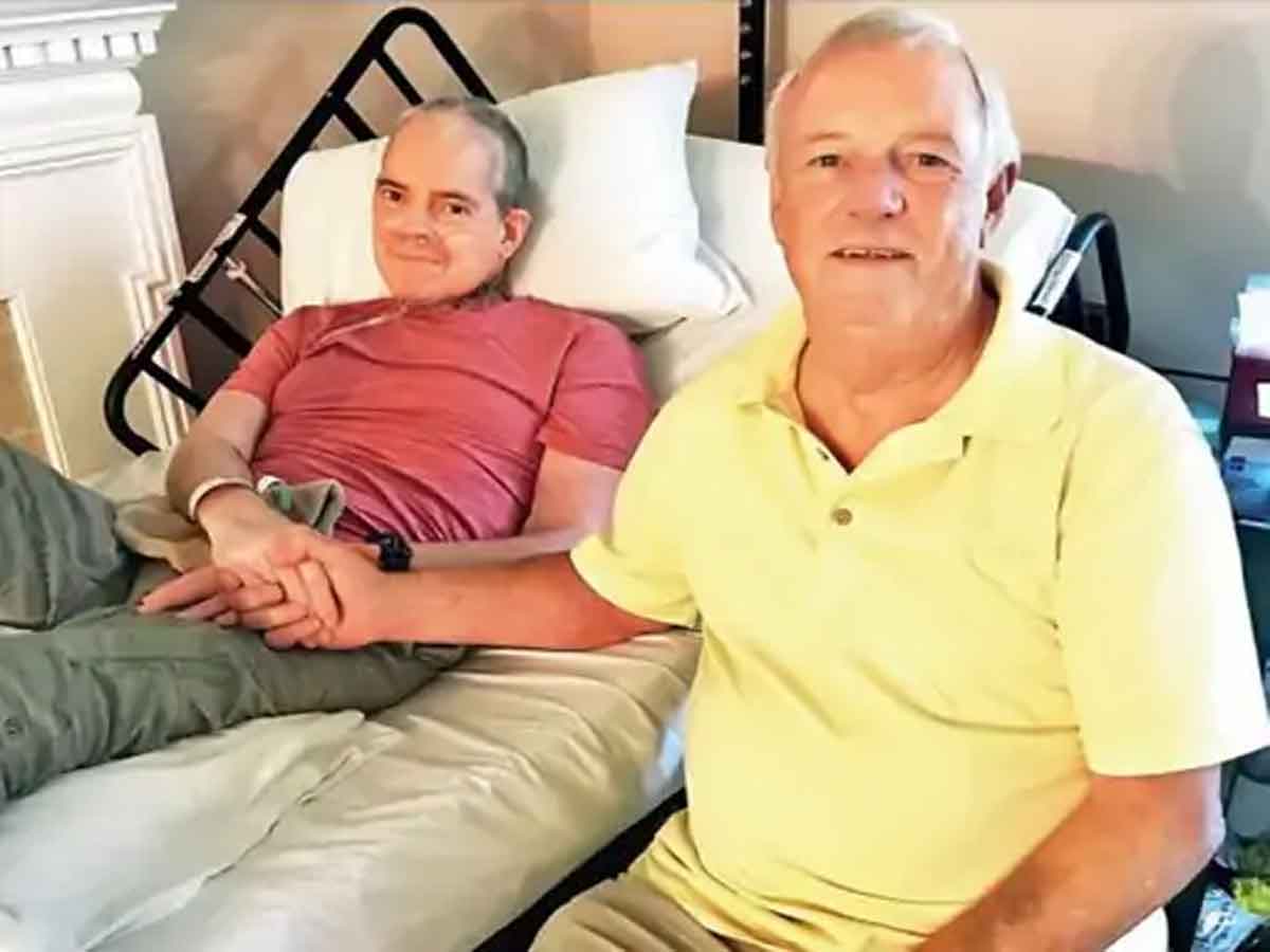 Last wish : మృత్యువు ముంగిట.. తండ్రిని కలిసిన కొడుకు