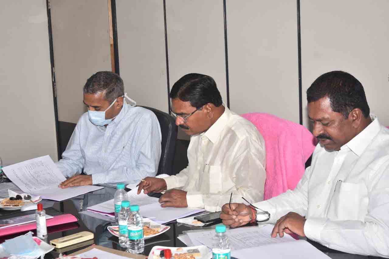 Wanaparthy: రైతులు తృణదాన్యాలను సాగు చేయాలి: మంత్రి సింగిరెడ్డి నిరంజన్‌రెడ్డి