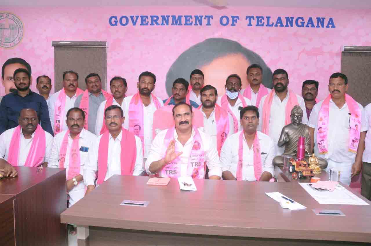 Kodada: ఉత్తమ్‌కు కూడా రైతుబంధు ఇస్తున్నాం.. ఎమ్మెల్యే బొల్లం మల్లయ్యయాదవ్