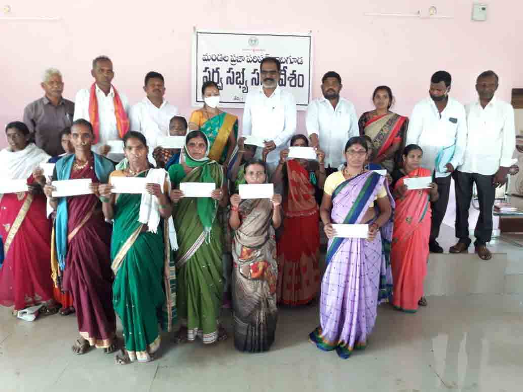 ప్రభుత్వ సంక్షేమ పథకాలు ప్రజలకు చేరాలి..