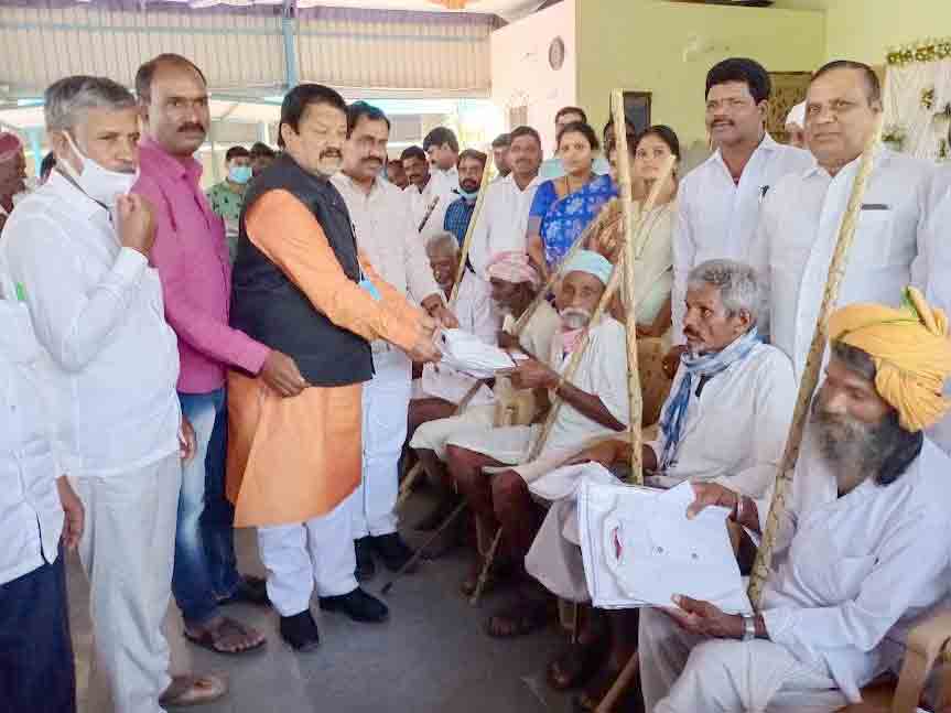 వృద్ధాప్యంలో తల్లిదండ్రులను కంటికి రెప్పలా చూసుకోవాలి.. ఎమ్మెల్సీ ఫారుక్‌ హుస్సేన్‌