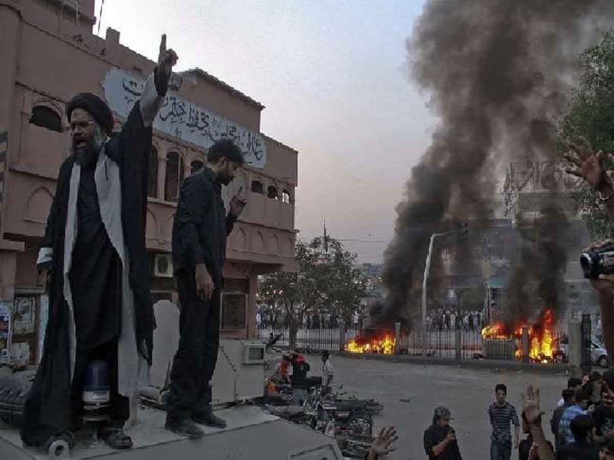 Pakistan Clashes : పాకిస్తాన్‌లో రెండు వర్గాల మధ్య ఘర్షణ : 11 మంది మృతి