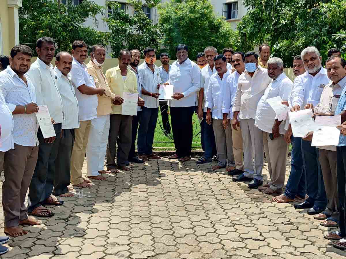 Vikarabad : పేదలకు అండగా సర్కారు.. ఎమ్మెల్యే కొప్పుల మహేశ్‌రెడ్డి