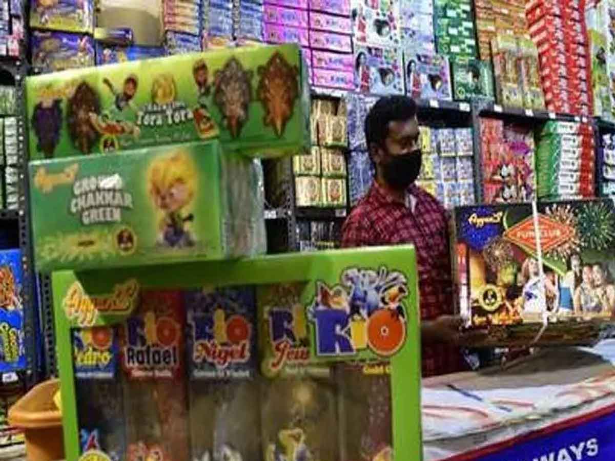 Crackers @ AP : ఆ 2 గంటలు మాత్రమే టపాసులు కాల్చాలి..!