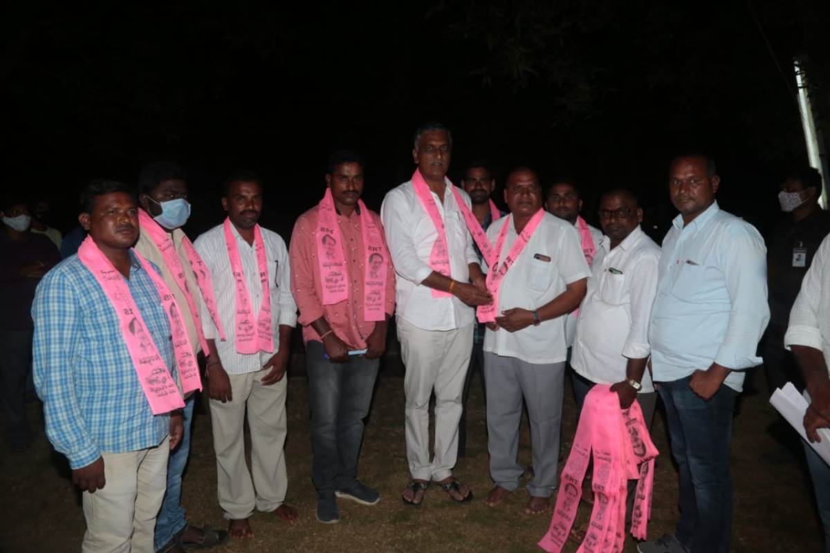 Huzurabad | టీఆర్‌ఎస్‌లో చేరిన బిజేపీ కిసాన్‌మోర్చ నాయకుడు