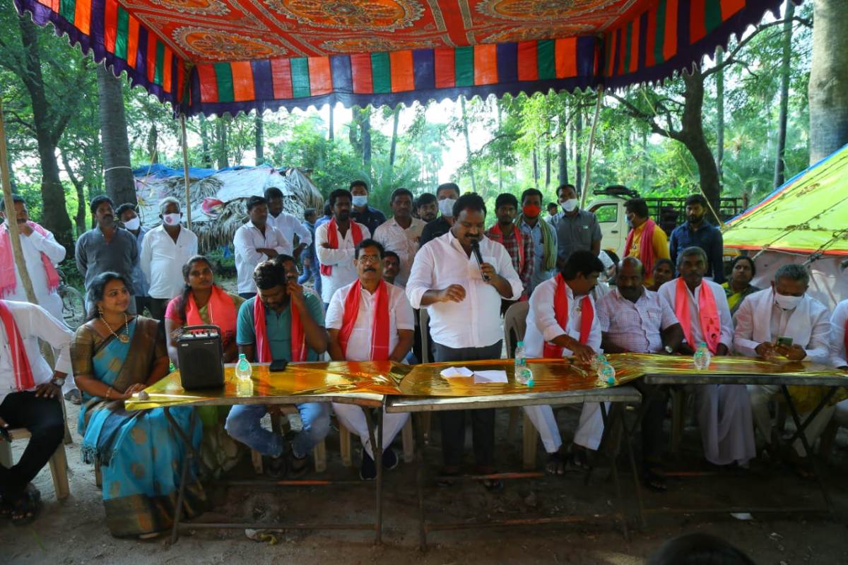 Huzurabad | కులవృత్తులకు అండగా నిలచింది టీఆర్‌ఎస్ ప్రభుత్వం : వర్ధన్నపేట్‌ ఎమ్మెల్యే ఆరూరి రమేశ్‌