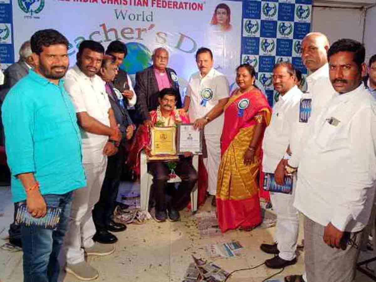 jangaon : ఉత్తమ టీచర్‌గా నర్సింహమూర్తి