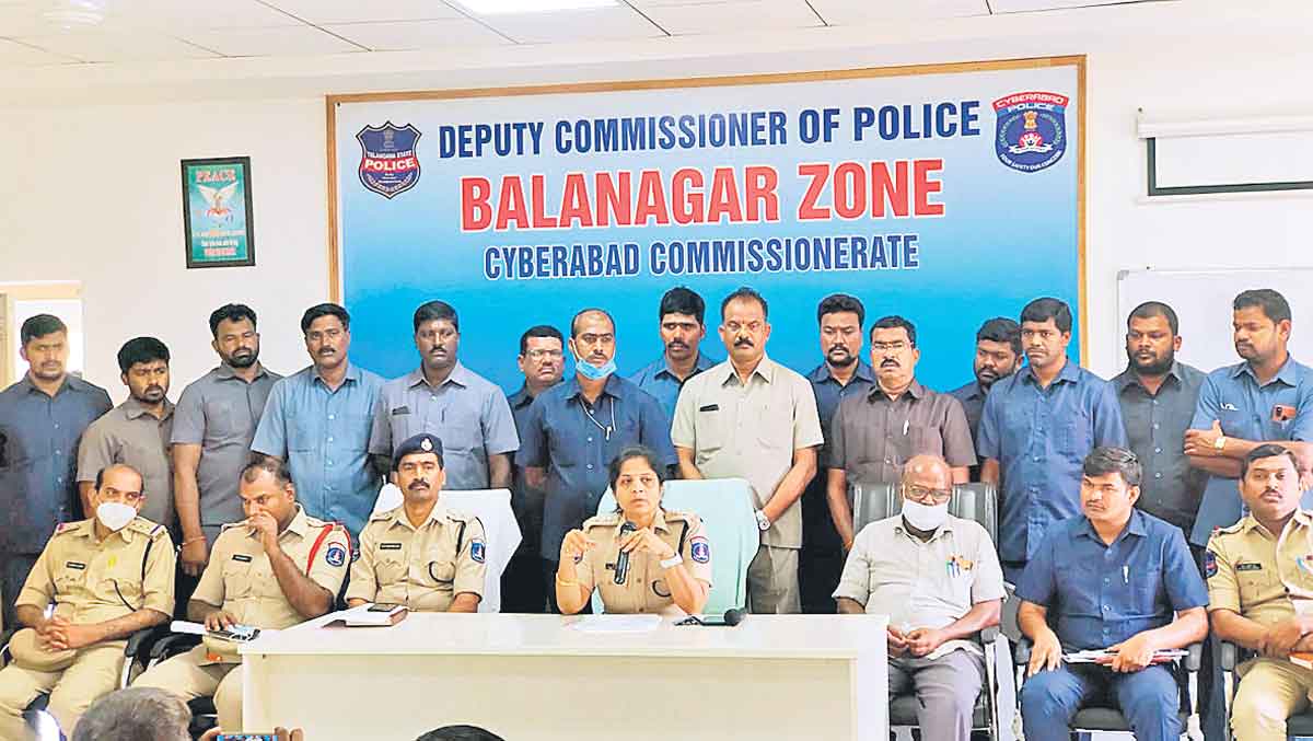 లీటర్‌కు 30 ఎంఎల్‌ తక్కువ వచ్చేలా..